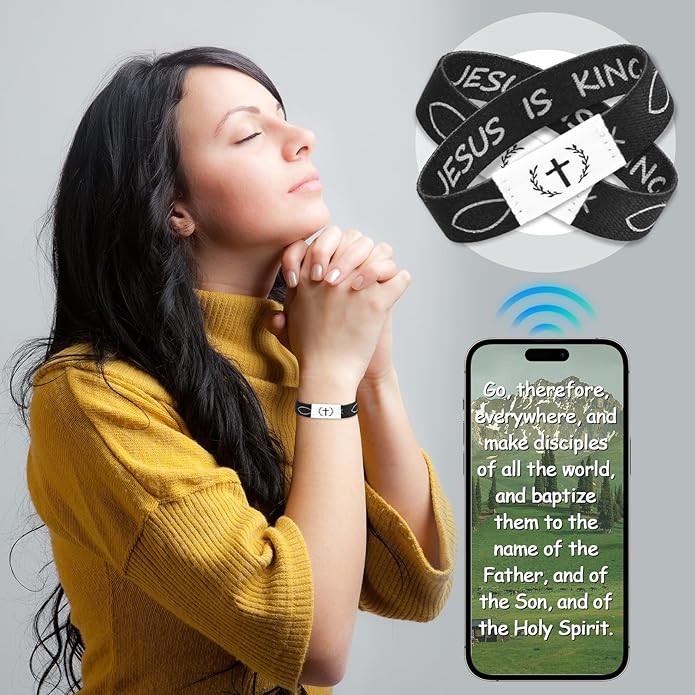 Daily Bible Verse Jesus is King Bracelet