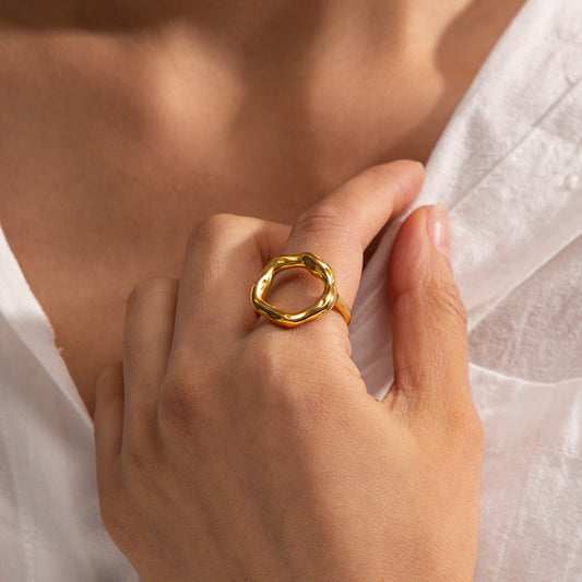 Sculpted Wave Gold Ring